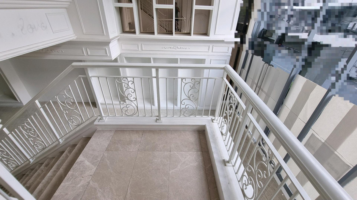 For RentRetail SpaceSukhumvit, Asoke, Thonglor : Space for rent, Thonglor 2 stories  size 182.7 square meters  1,500 baht / square