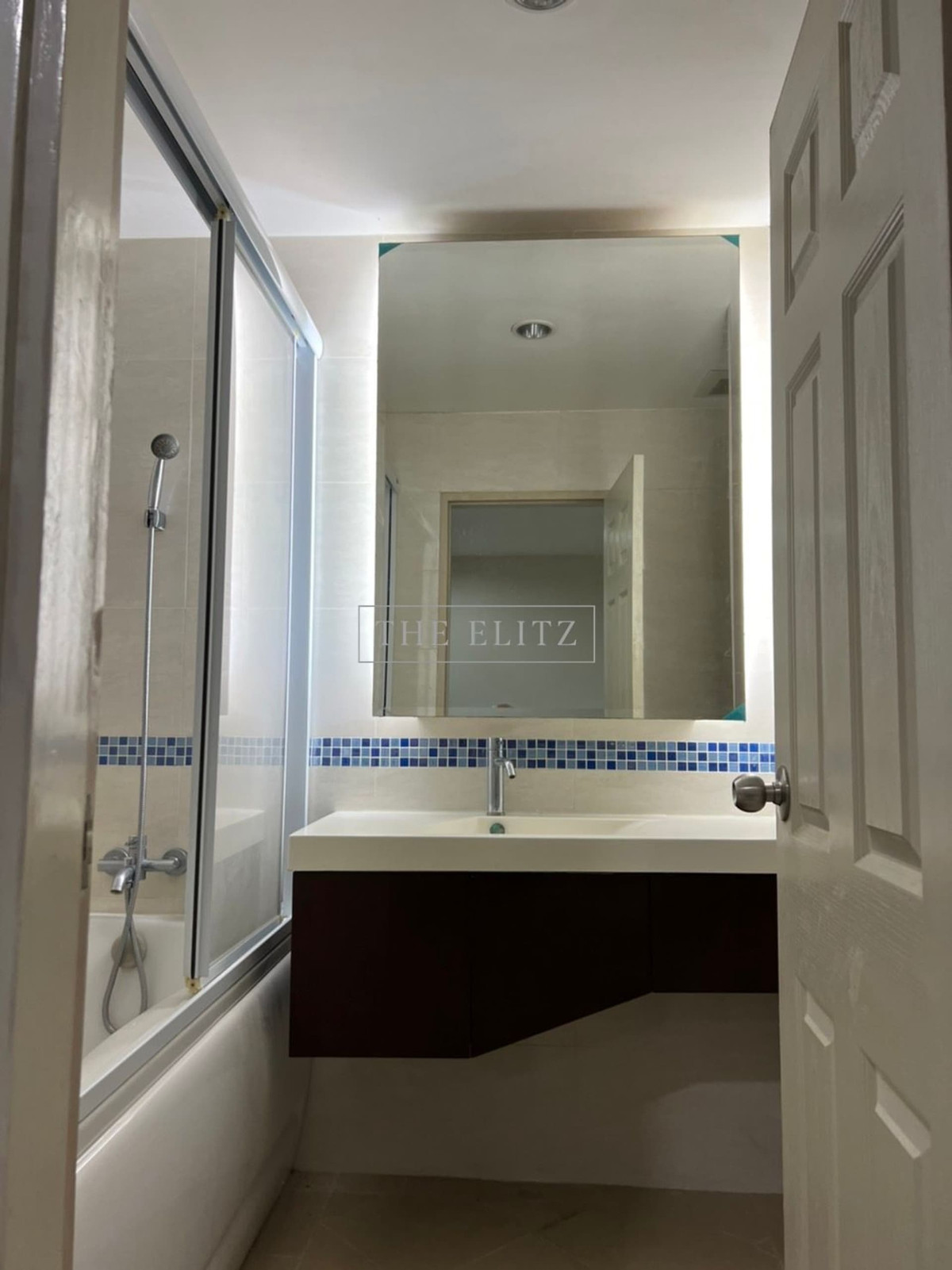 ให้เช่าคอนโดสาทร นราธิวาส : ✨ เป็นส่วนตัว ใจกลางเมือง Life @ Sathorn 10 ห้องสวย วิวเมืองสาทรพาโนรามา ลมเย็นสบาย ❤️