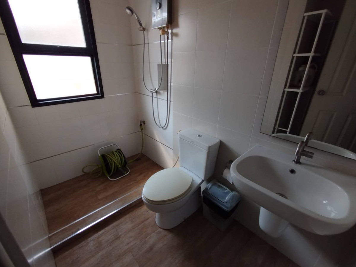 ขายทาวน์โฮมบางซื่อ วงศ์สว่าง เตาปูน : ขายทาวน์เฮ้าส์ 3 ชั้น หมู่บ้านทาวน์พลัสเอ็กซ์ ประชาชื่น 24 ตรว.