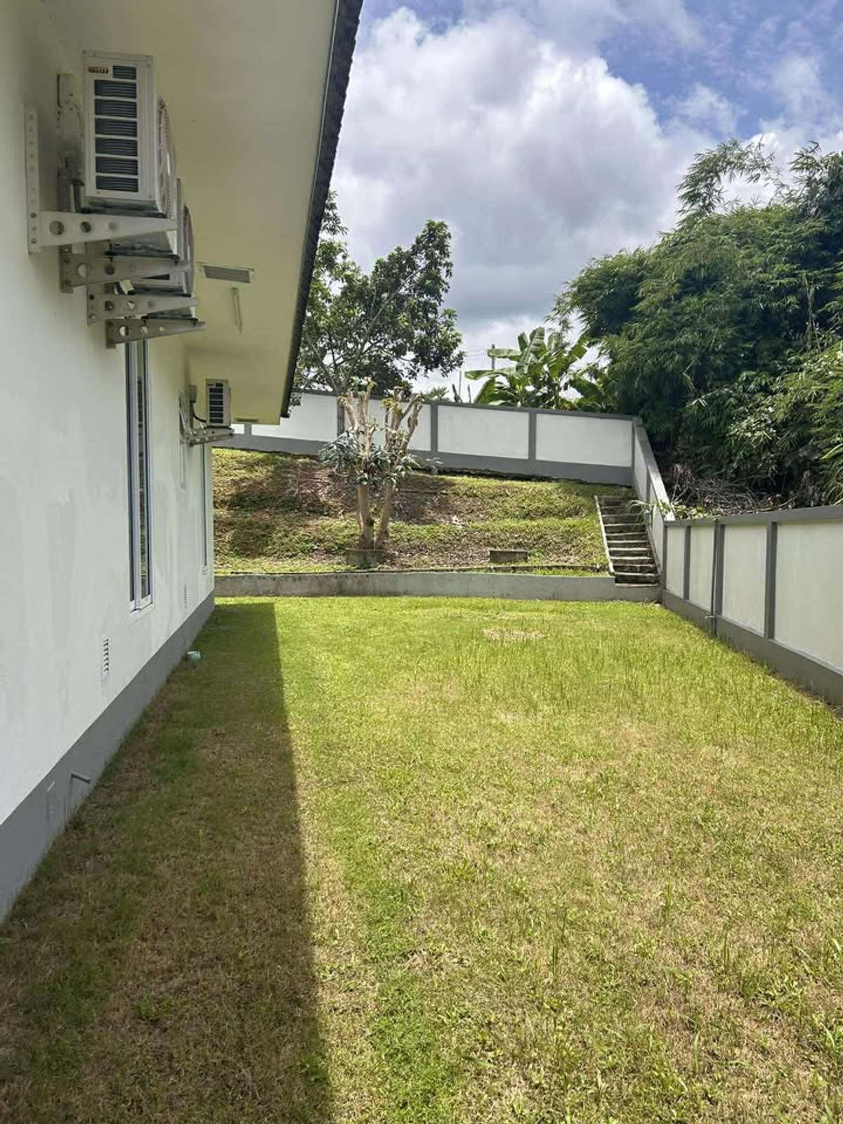 ขายบ้านเชียงราย : 🏡 ขาย / ให้เช่า บ้านพูลวิลล่า ท่าสาย เชียงราย ขนาดที่ดิน 195 ตรว.