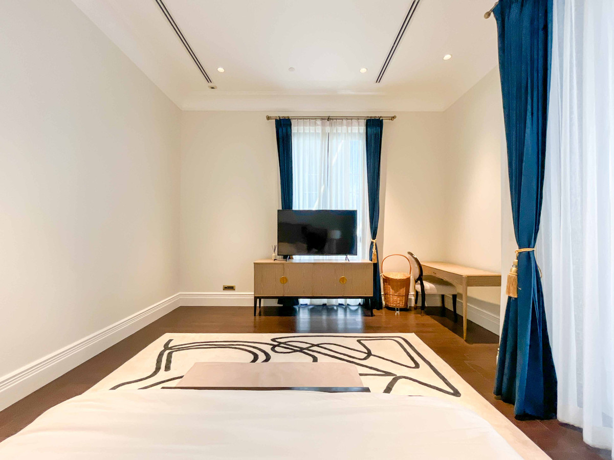 ให้เช่าคอนโดวิทยุ ชิดลม หลังสวน : Condo for Rent 98 Wireless Monthly 200,000 THB