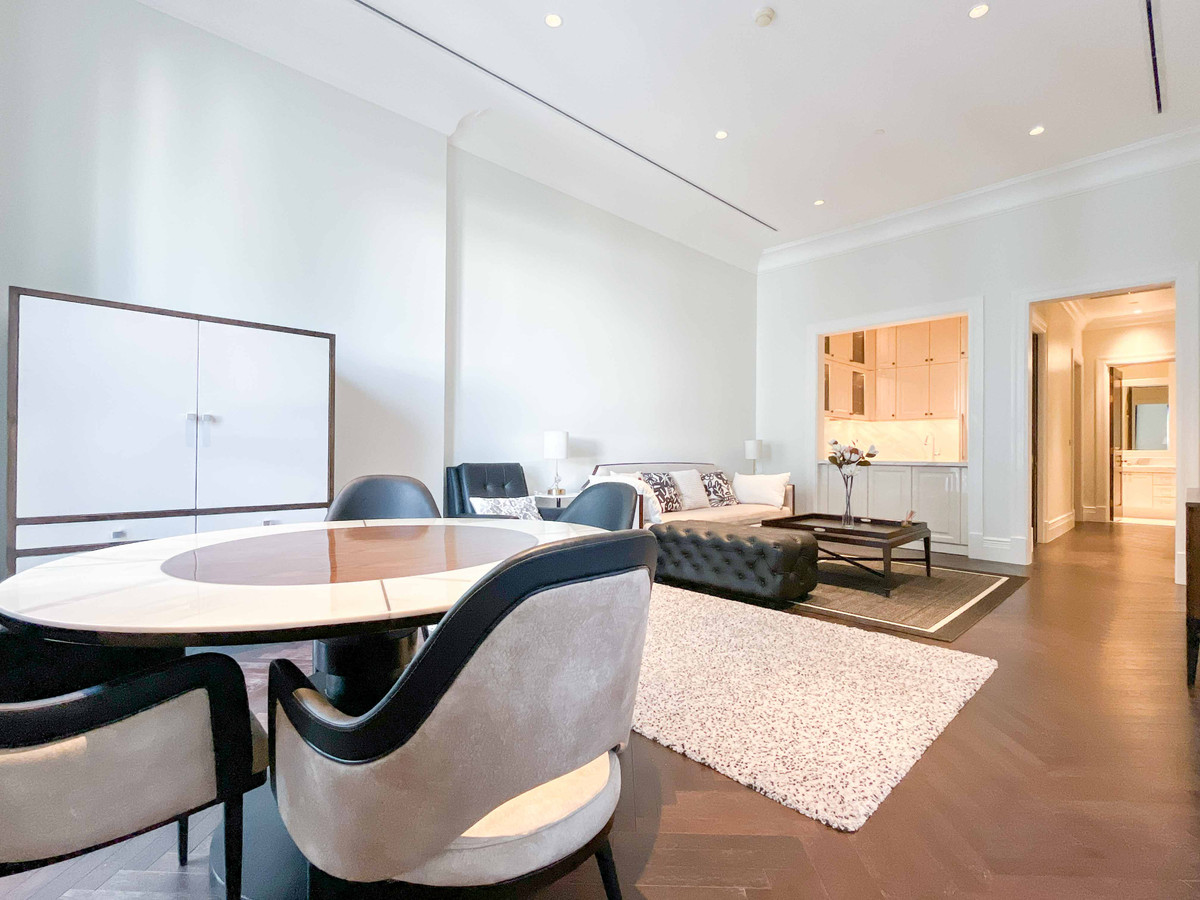 ให้เช่าคอนโดวิทยุ ชิดลม หลังสวน : Condo for Rent 98 Wireless Monthly 200,000 THB