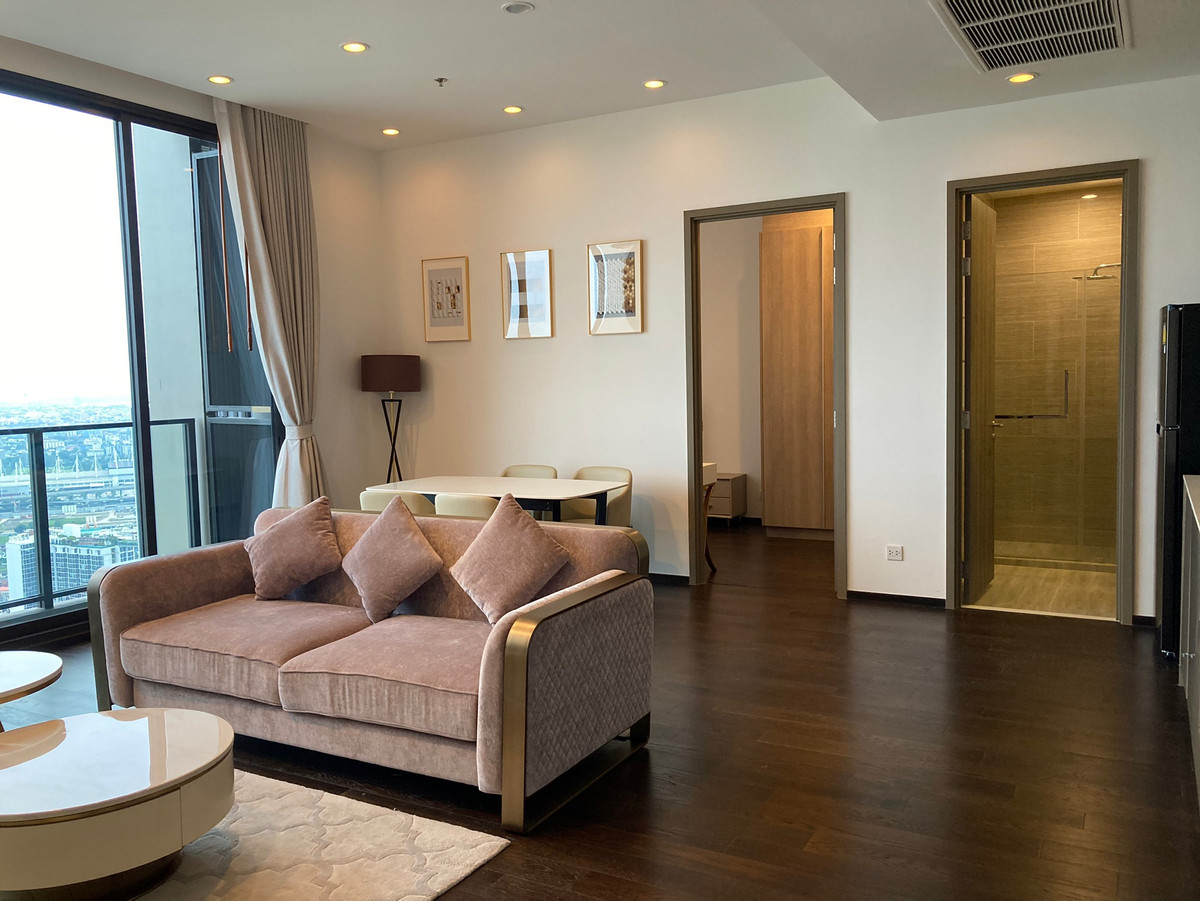 For RentCondoOnnut, Udomsuk : Condo for Rent Whizdom Essence Monthly 100,000 THB.