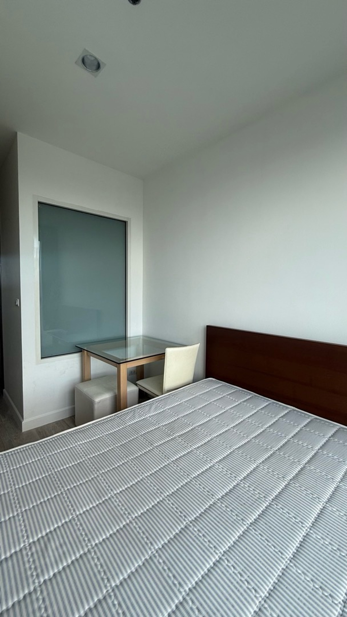 ให้เช่าคอนโดสะพานควาย จตุจักร : 1 bed Corner corner 31 Sqm 14,000 New New room 20/12/68 move
