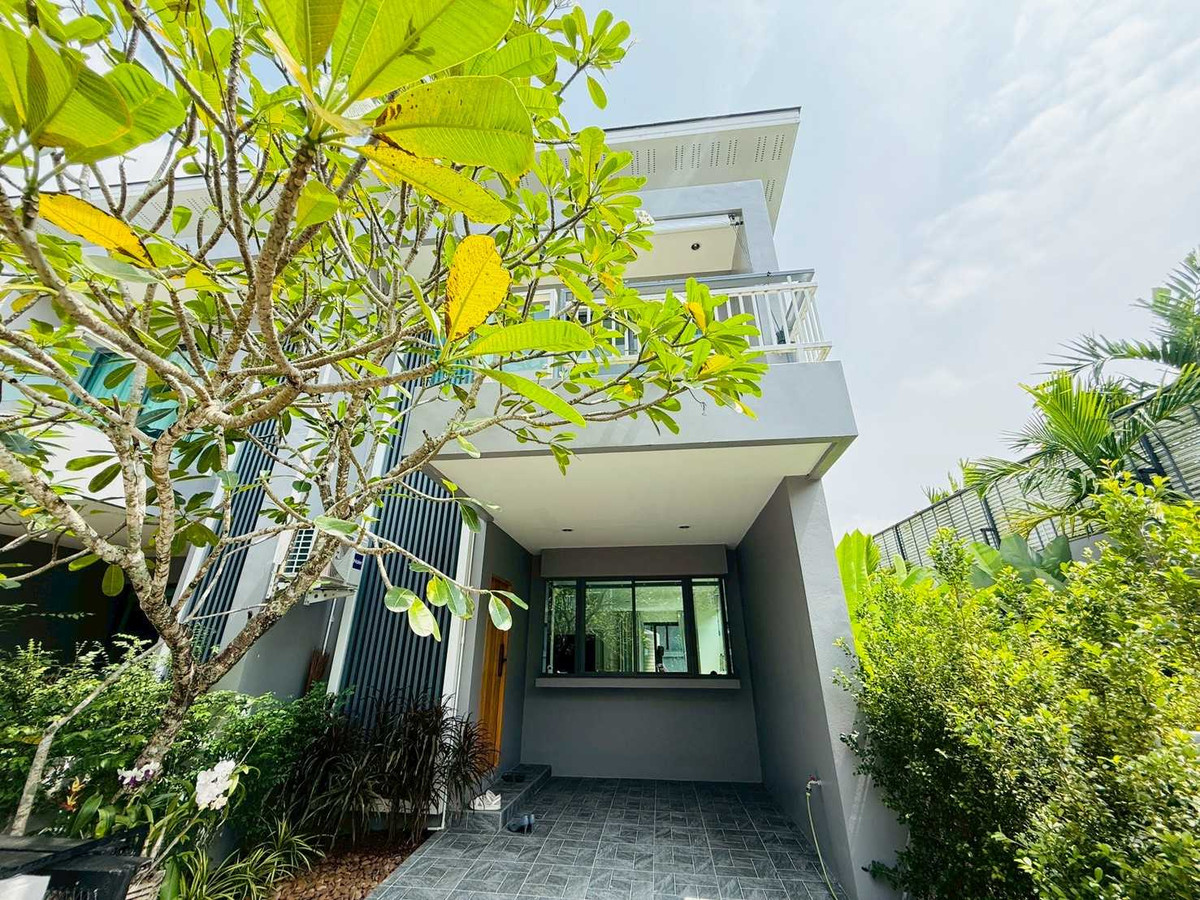 For SaleTownhomePhuket : Townhome for Sale: East Bangtao Ville, 111 sqm, Near Boat Avenue