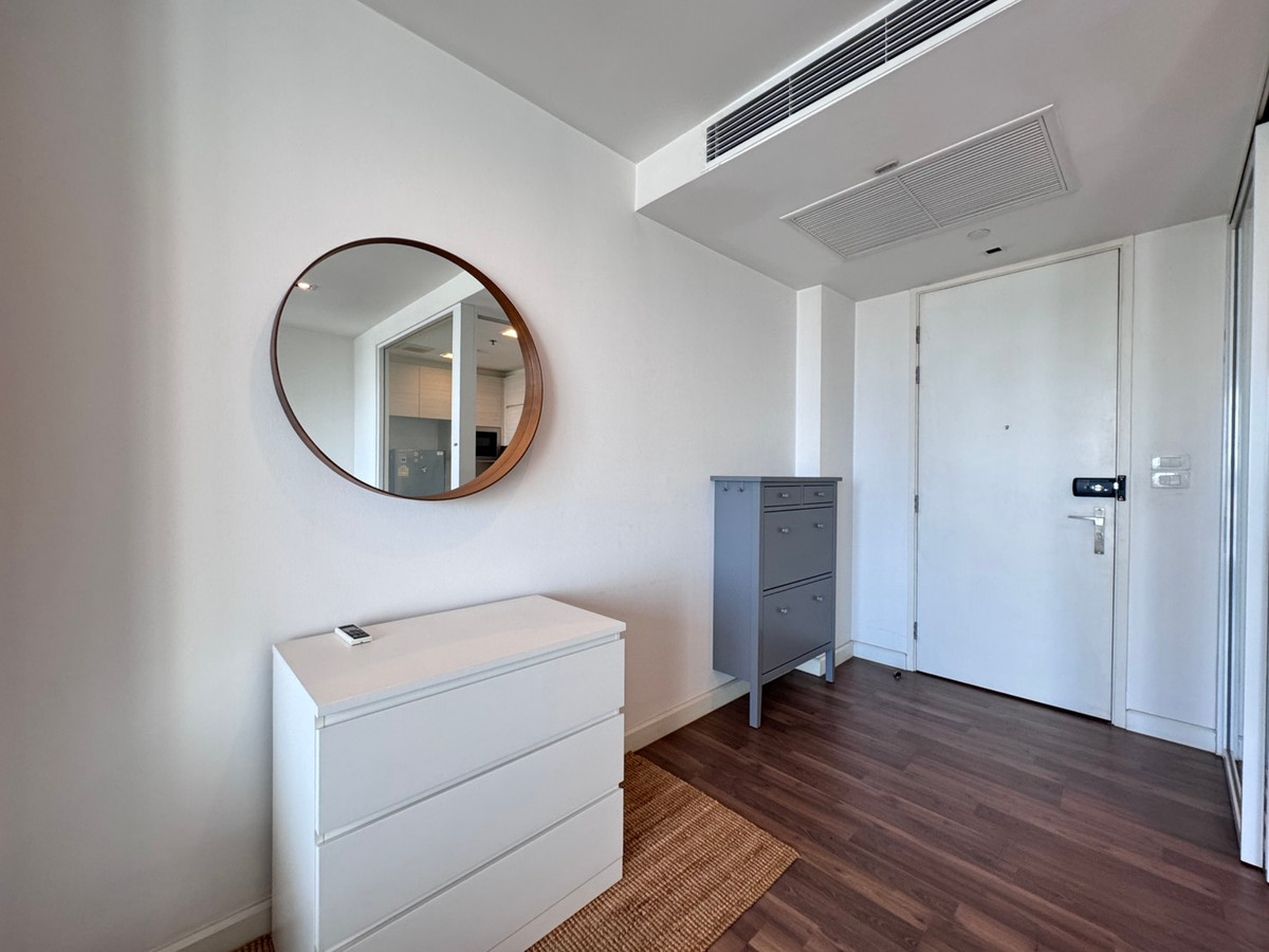 ให้เช่าคอนโดท่าพระ ตลาดพลู วุฒากาศ : The Room Sathorn Taksin , วิวโล่ง เฟอนิเจ้อใหม่ ติด bts โพธิ์นิมิตร, ว่างพร้อมให้เช่าครับ