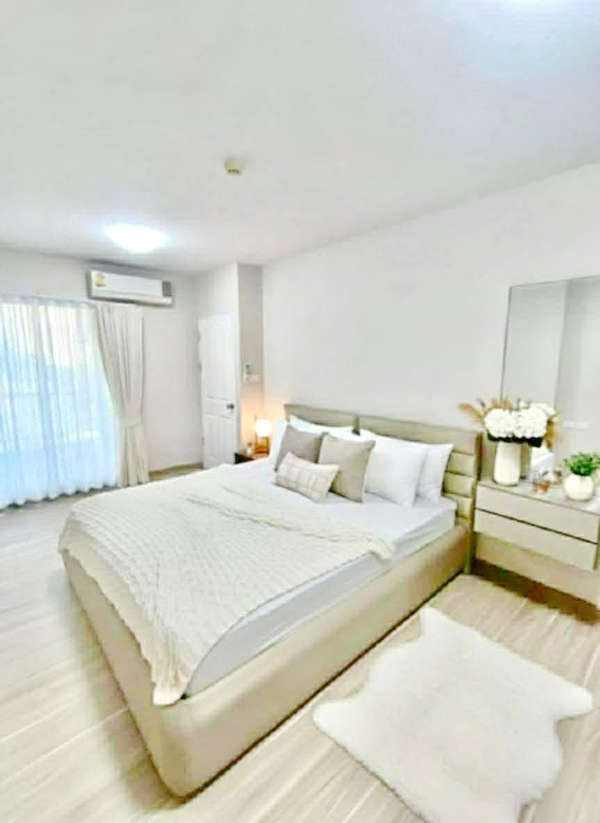 ให้เช่าคอนโดรัชดา ห้วยขวาง : 1181CRH♛ให้เช่าคอนโด 1 ห้องนอน♙ศุภาลัย ซิตี้ รีสอร์ท รัชดา–ห้วยขวาง♜MRTห้วยขวาง∞099-5919653,065-9423251🜲Line@sureresidence