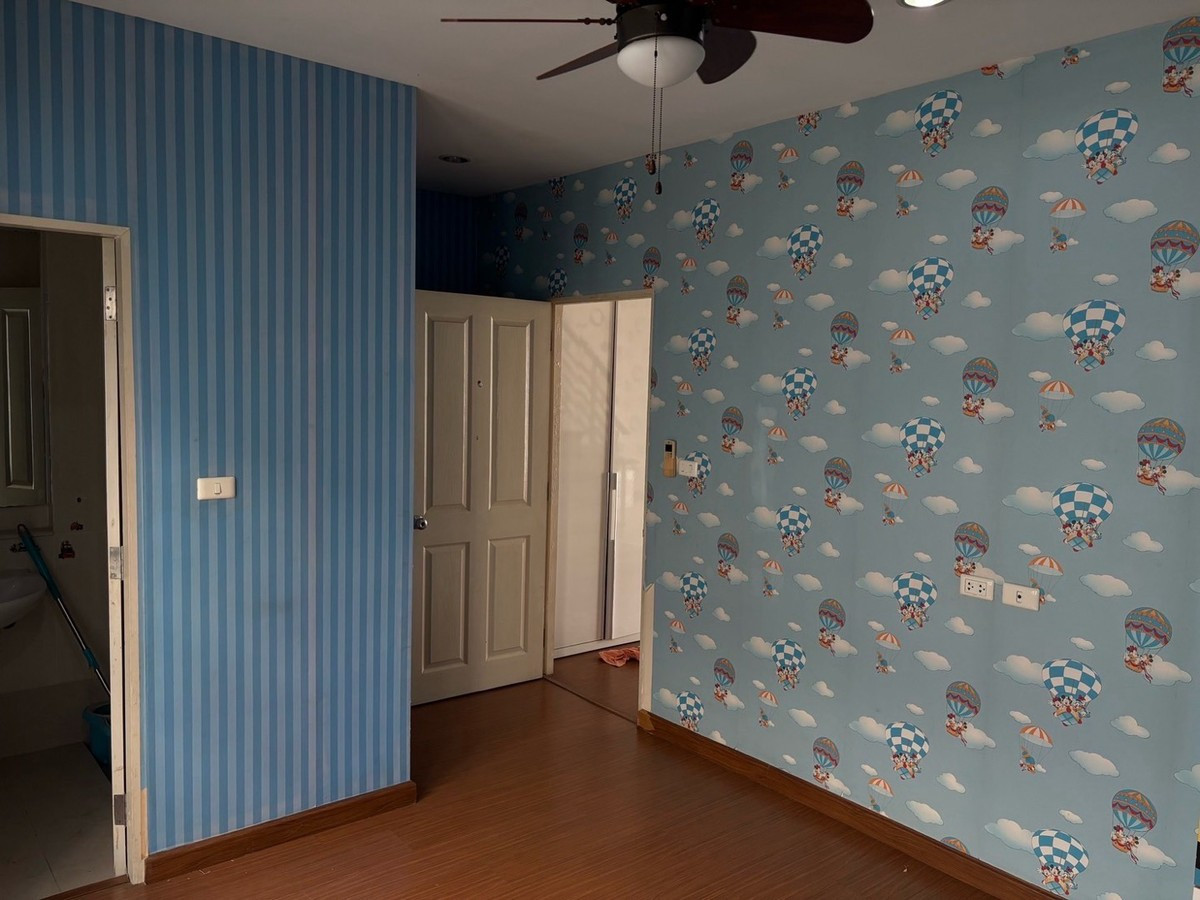 ให้เช่าทาวน์โฮมลาดกระบัง สุวรรณภูมิ : ให้เช่าทาวน์โฮม 3 ชั้น เออร์บาร์เนี่ยน urbanion บ้านสวยพร้อมอยู่ ใกล้ซีคอนสแควร์ (N.1949)