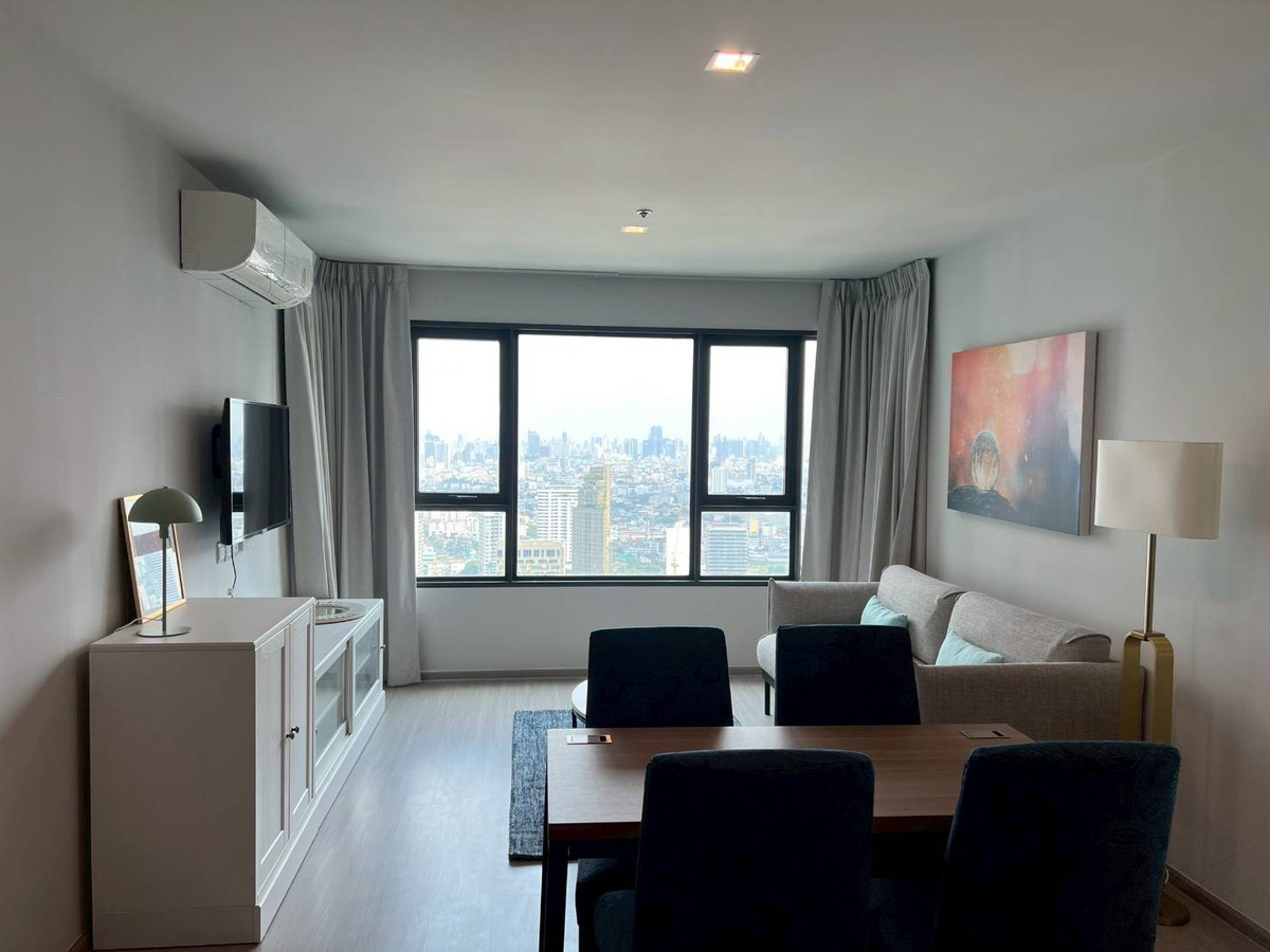 ให้เช่าคอนโดลาดพร้าว เซ็นทรัลลาดพร้าว : 2ห้องนอน 1ห้องน้ำ ให้เช่า เฟอร์นิเจอร์ตกแต่งพร้อมอยู่ เครื่องใช้ไฟฟ้าครบ