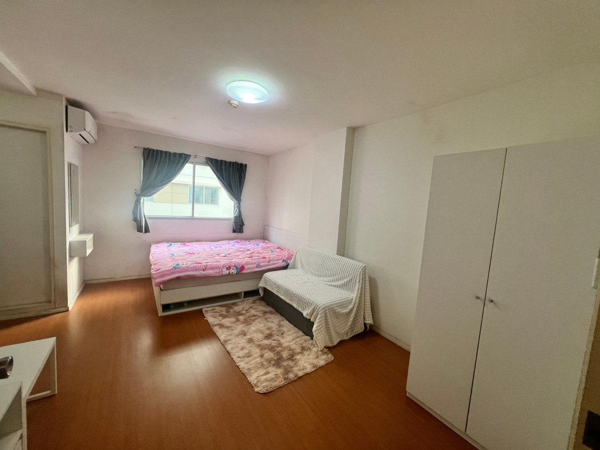 For RentCondoPathum Thani,Rangsit, Thammasat : 🔥 Condo for rent, Lumpini Township, Rangsit, Khlong 1 🔥 ✨ Room available, ready to move in 🏢 Building C7 | 4th floor 📐 Size 23 sq m. 🛏️ Studio | 🚿 1 bathroom
