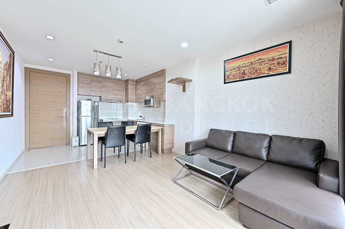 ขายคอนโดรัชดา ห้วยขวาง : 🔥(𝐅𝐨𝐫 sell)! RHYTHM Ratchada-Huaikhwang🔥📞Call 065-824-2382 : ป๋อง(Paul)