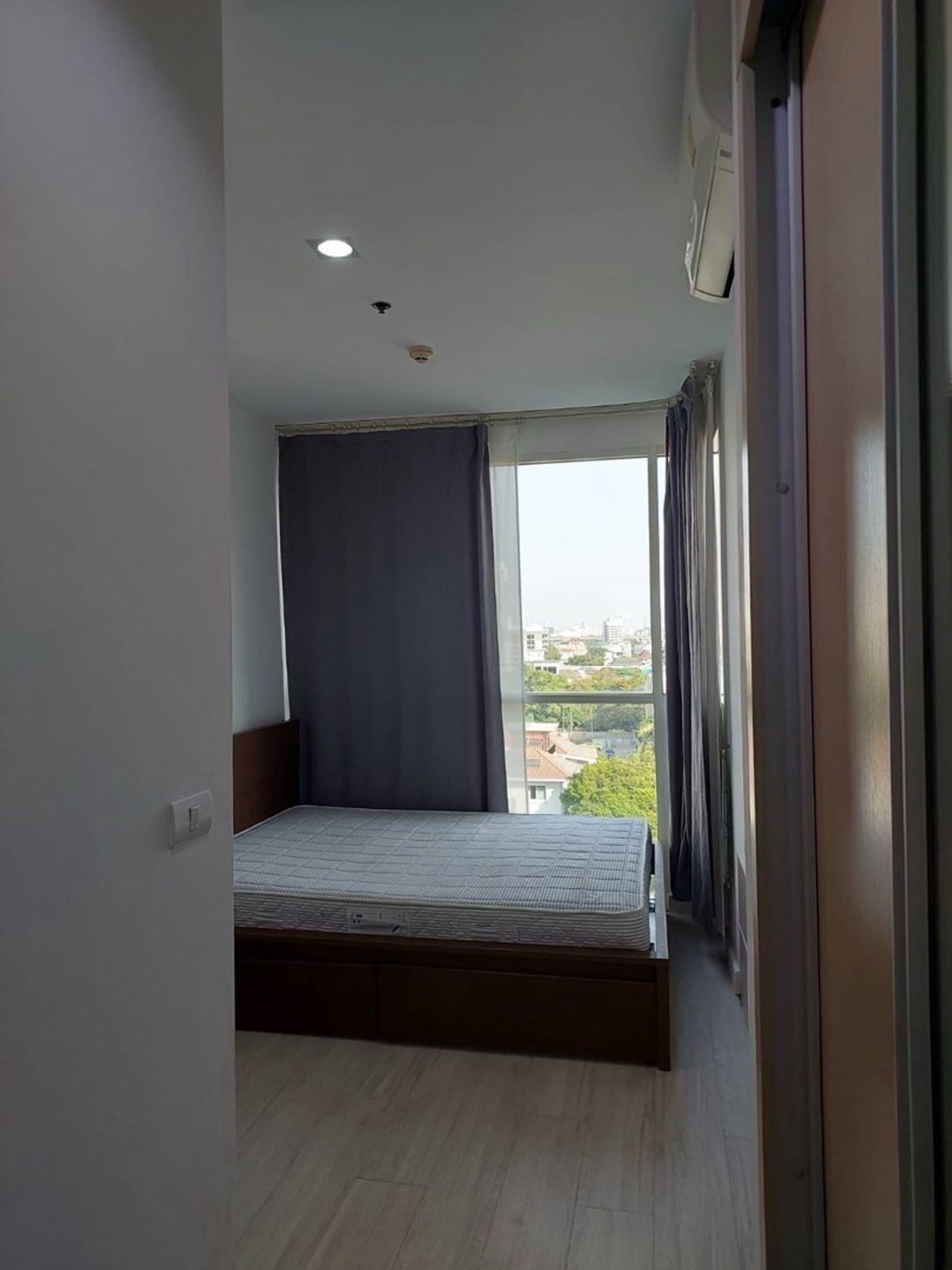 For RentCondoSapankwai,Jatujak : 1 bed corner 31 Sqm 14,000 New New room