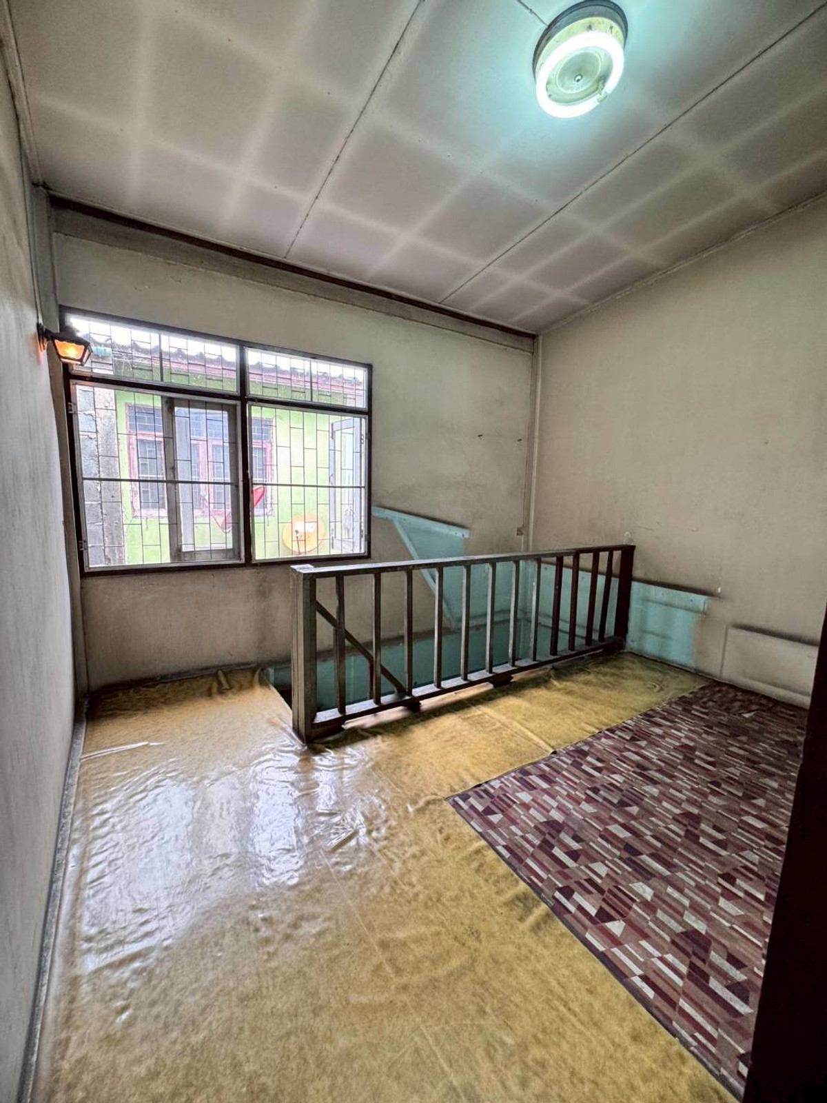 ขายอาคารพาณิชย์สุขุมวิท อโศก ทองหล่อ : ขายอาคารพาณิชย์ 3 ชั้น เหมาะลงทุน ทำเลดีใกล้ BTS พระโขนง (N.1948)