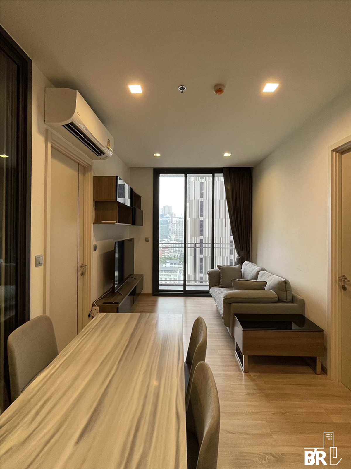 ให้เช่าคอนโดสะพานควาย จตุจักร : ใครกำลังหาคอนโดโซนสะพานควาย ห้องนี้ไม่ควรพลาดครับ 📍 THE LINE Phahol – Pradipat ทำเลดี เงียบ เป็นส่วนตัว แต่ใกล้ทุกไลฟ์สไตล์  BY:Tiger