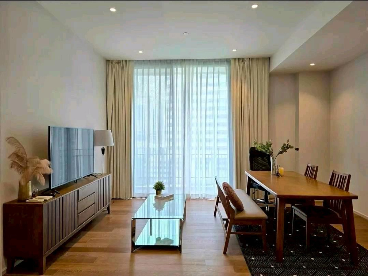 ให้เช่าคอนโดวิทยุ ชิดลม หลังสวน : Pet Friendly🐈🦮 Muniq Langsuan🌳 Unblocked View 🪟 •2Bedroom 3Bathrooms• 86 SQ.M