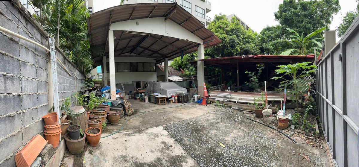 ขายที่ดินพระราม 9 เพชรบุรีตัดใหม่ RCA : ขายที่ดินเปล่า 122 ตรว. 25 ล้าน ซอยศูนย์วิจัย เพชรบุรี 47  หมู่บ้านเปรมฤทัย 