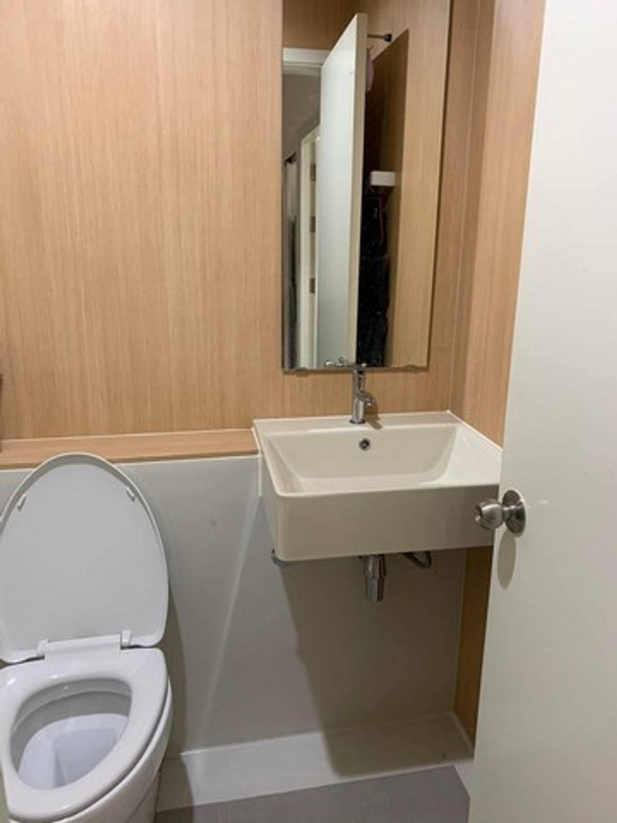 For RentCondoThaphra, Talat Phlu, Wutthakat : For rent: Aspire Sathorn-Thapra, 14th floor, size 30 sq m., fully furnished, next to BTS Talat Phlu.