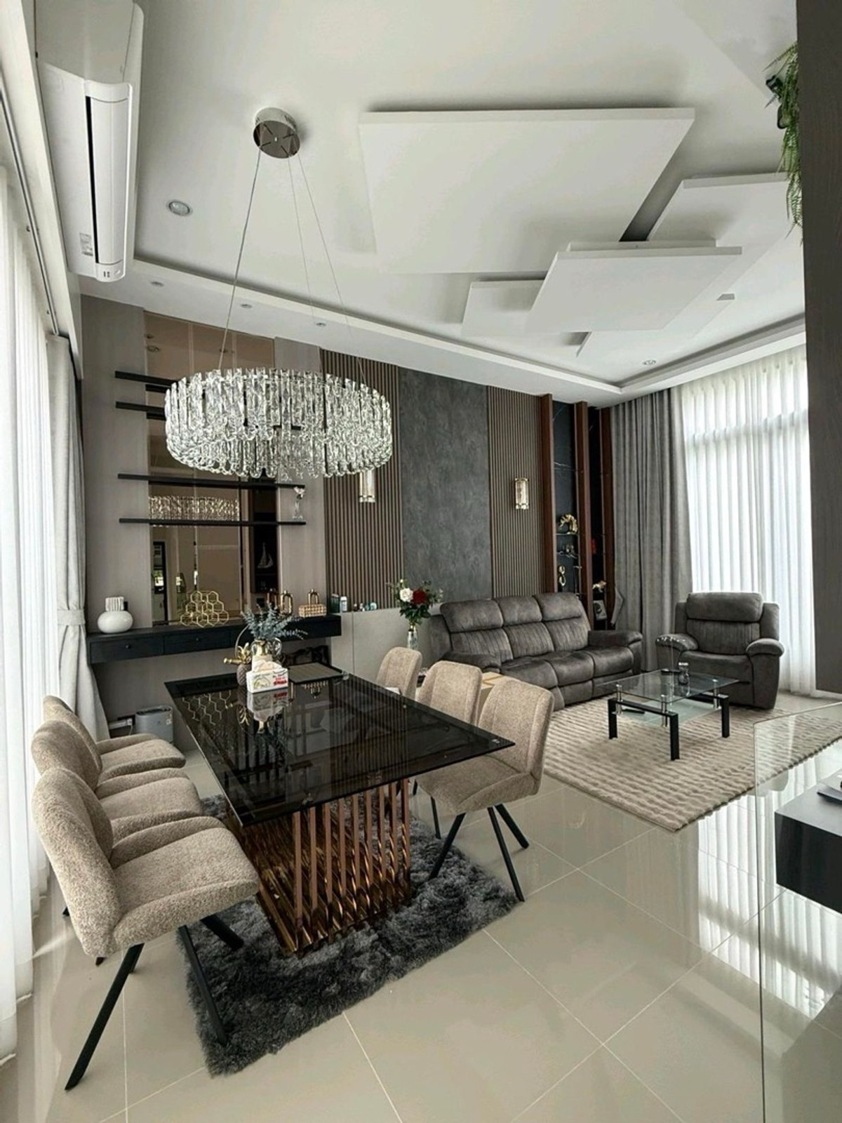 ให้เช่าแจ้งวัฒนะ เมืองทอง : 🔸บ้านกลางเมือง THE EDITION ประชาชื่น-งามวงศ์วาน🔸ที่ดิน 60 ตร.วา. • พื้นที่ใช้สอย 160 ตร.ม.• 2 ห้องนอน 3 ห้องน้ำ • จอดรถ 2 คัน 
