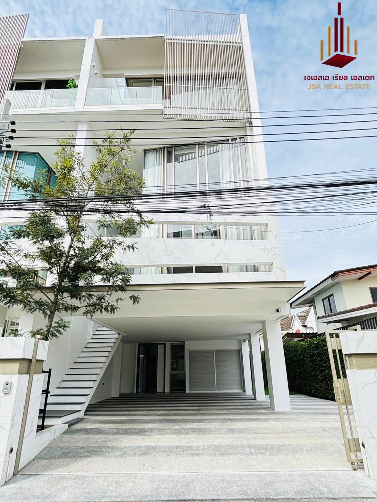 ขายทาวน์โฮมลาดพร้าว เซ็นทรัลลาดพร้าว : ✨ For Sale:  LUXE 35 Ratchada-Ladprao ✨  💰 Only 22,900,000 THB