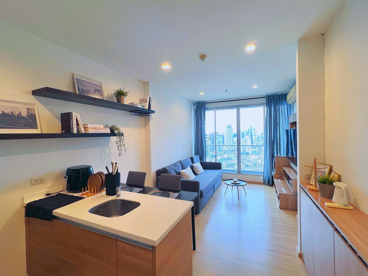 For RentCondoOnnut, Udomsuk : Condo Rhythm Sukhumvit 50, convenient travel, near BTS, there is a shuttle, beautiful room, fully furnished, ready to move in!!