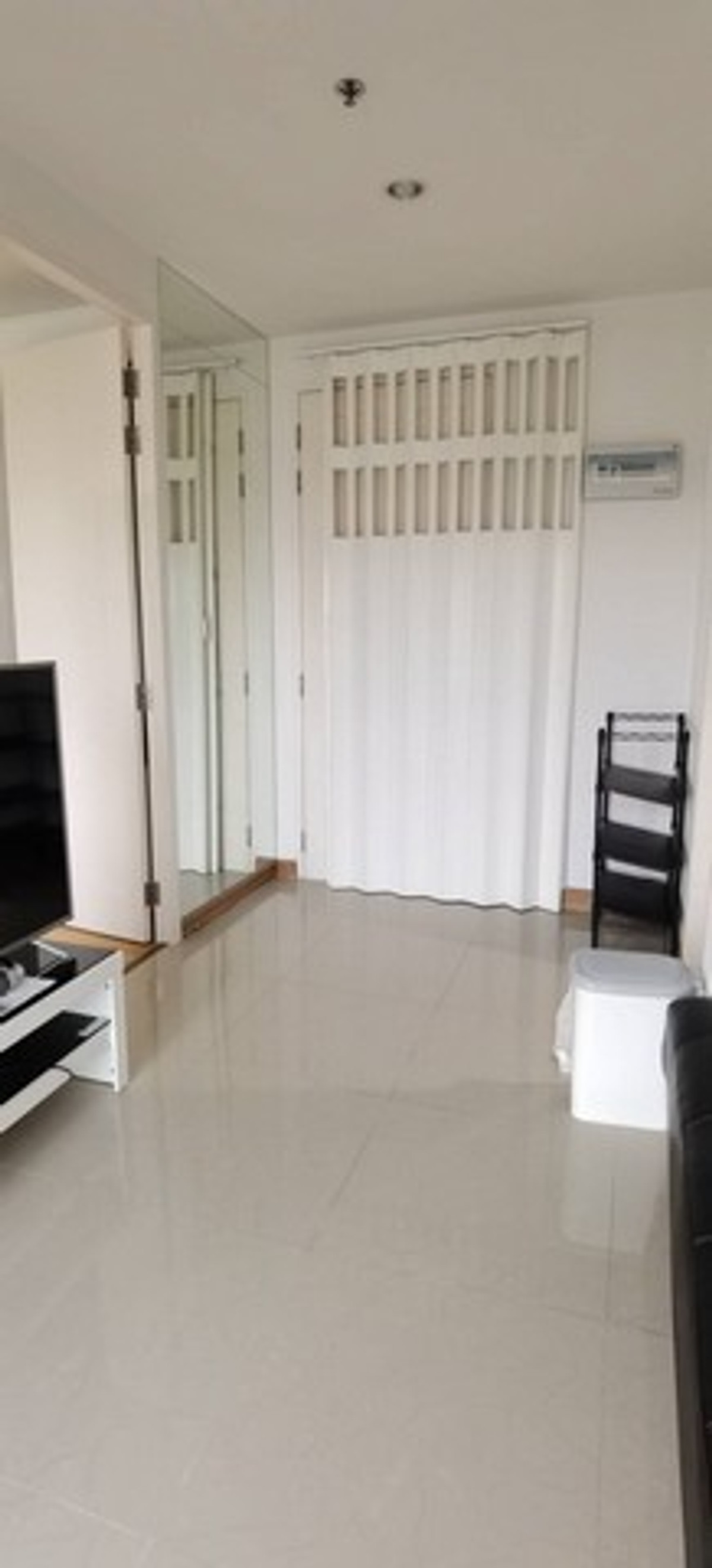 For RentCondoThaphra, Talat Phlu, Wutthakat : For rent, Parkland grand taksin, size 35 sq m., 24th floor, near BTS Talat Phlu.
