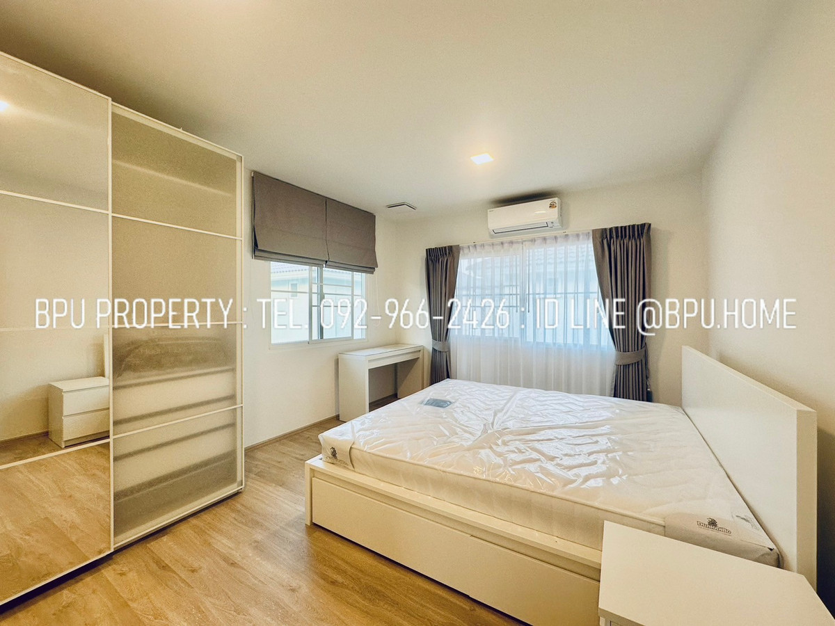 For RentHouseBangna, Bearing, Lasalle : **3 Bedrooms Single House for Rent ** Villaggio 2 Srinakarin-Bangna near Mega Bangna