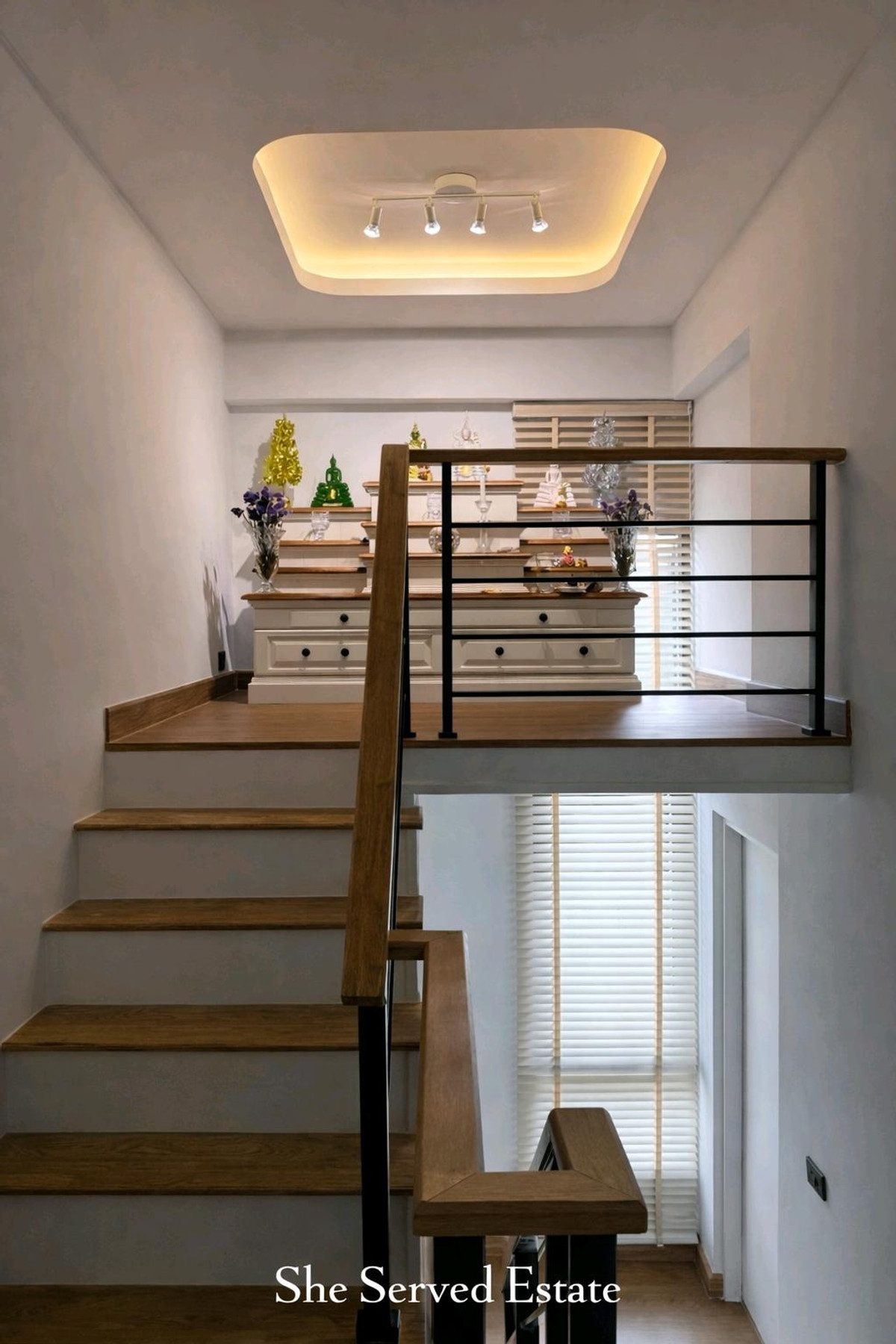 For RentChaengwatana, Muangthong : 🔸Baan Klang Muang THE EDITION Prachachuen-Ngamwongwan🔸Land 60 sq m. • Usable area 160 sq m.• 2 bedrooms, 3 bathrooms • Parking for 2 cars