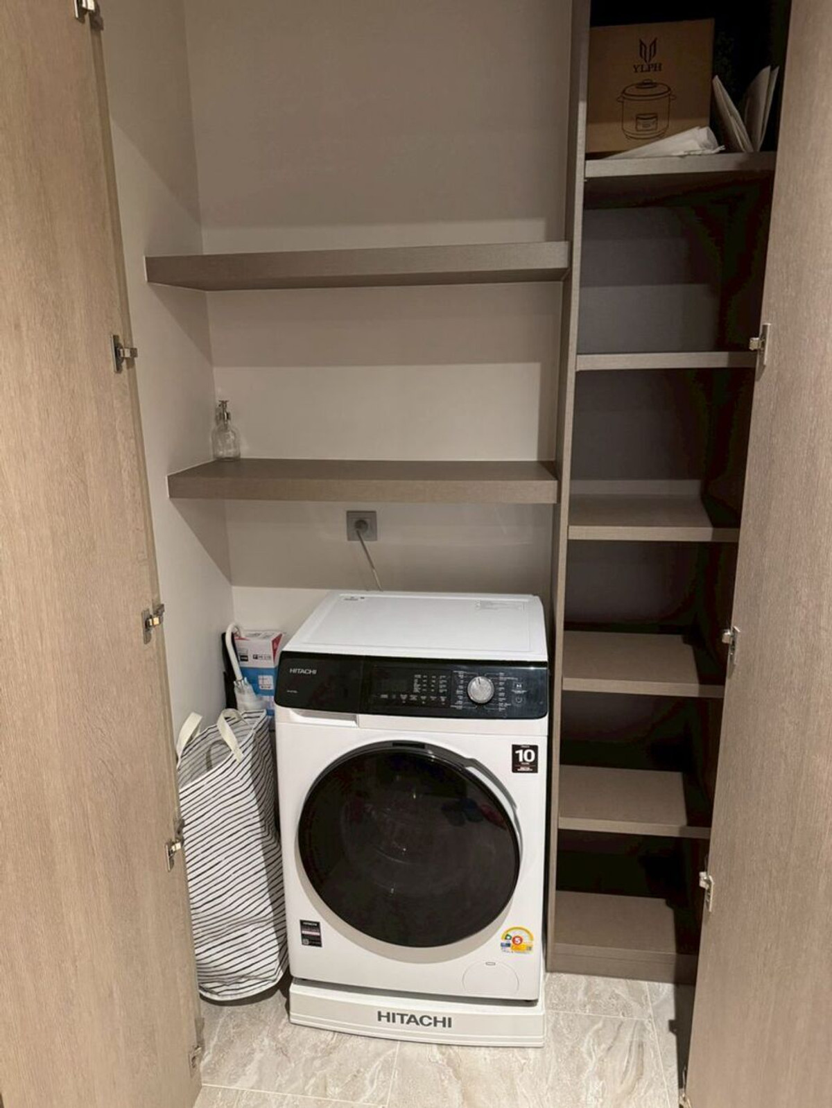 ให้เช่าคอนโดพระราม 9 เพชรบุรีตัดใหม่ RCA : ให้เช่า แอชตัน อโศก-พระราม 9 เลขที่ 469/402