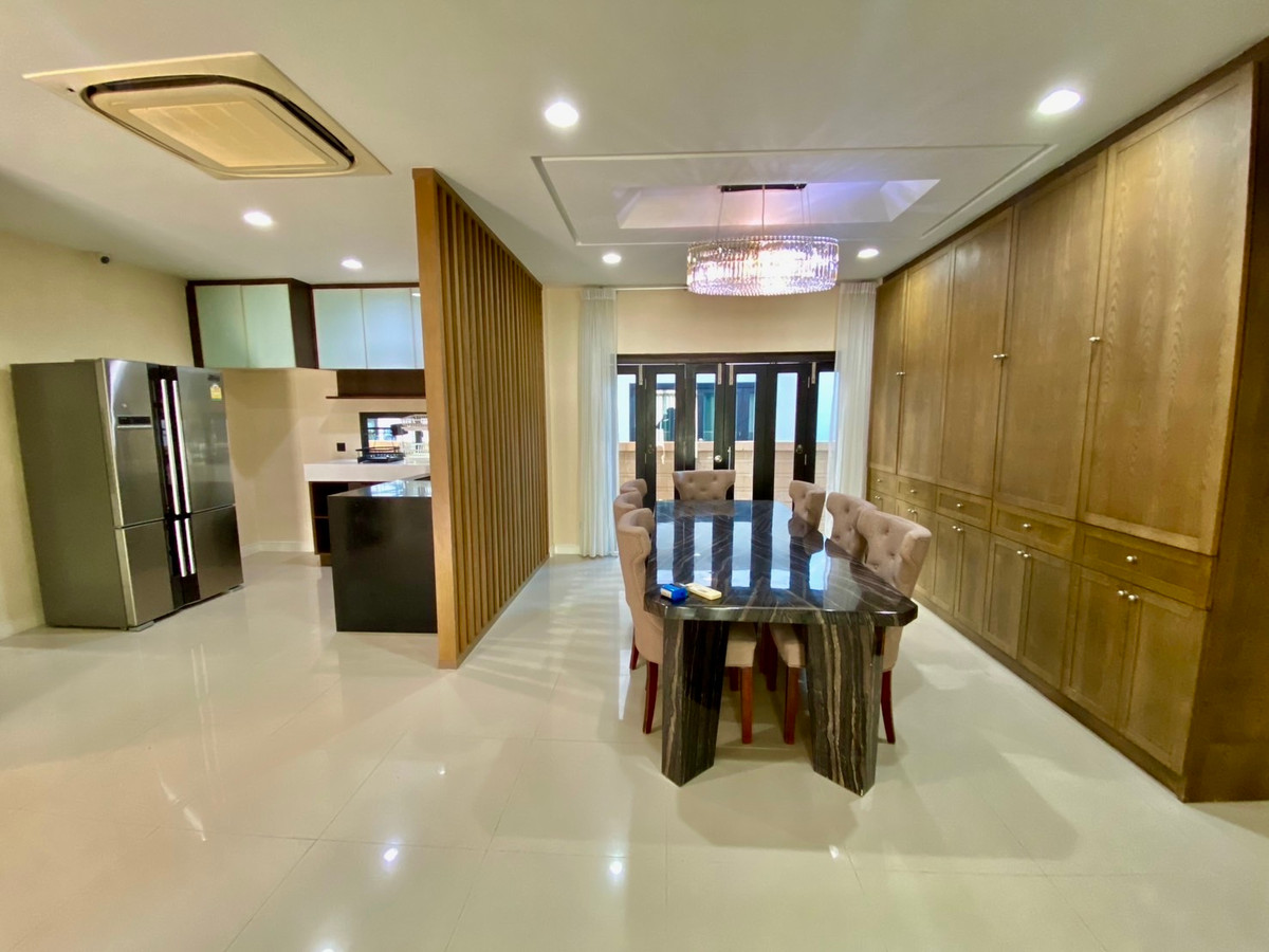 For RentHousePattanakan, Srinakarin : For Rent | Ultra-Luxury Detached Home at Setthasiri Krungthep Kreetha (corner unit) Largest House Type | Fully Furnished | Pet Friendly | Near Brighton College Bangkok