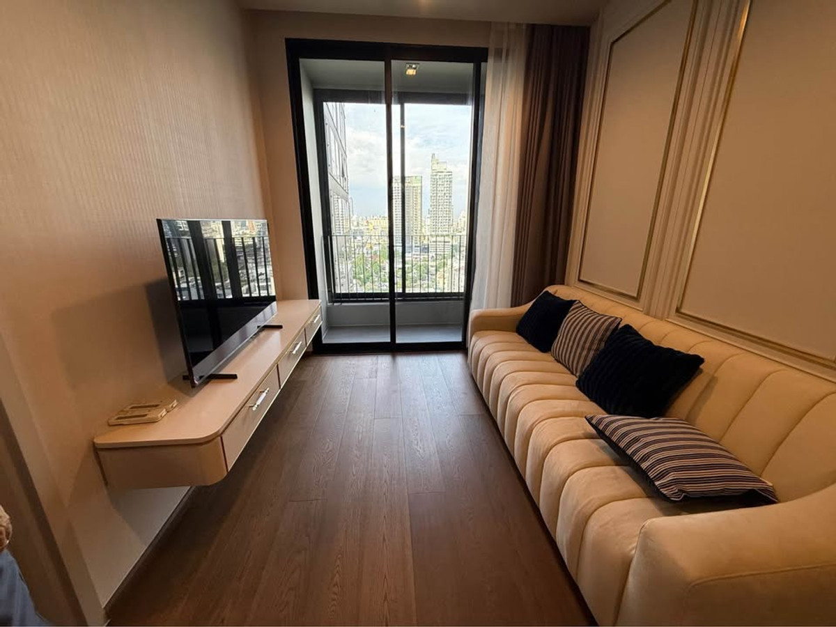 ให้เช่าคอนโดสุขุมวิท อโศก ทองหล่อ : ว่างพร้อมเช่า  ไอดีโอ คิว สุขุมวิท 36  หนึ่งห้องนอน ทิศเหนือ เฟอร์นิเจอร์ครบ