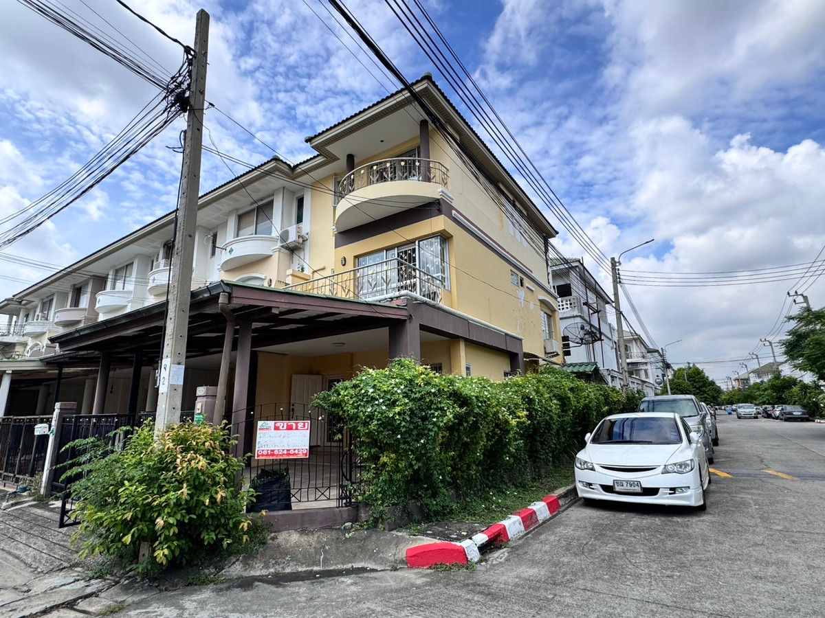 ให้เช่าทาวน์โฮมนวมินทร์ รามอินทรา : ให้เช่าทาวน์โฮม ศุภาลัย นวลจันทร์ พร้อมอยู่ (หลังมุม) ใกล้รถไฟฟ้าสายสีชมพู (N.500)