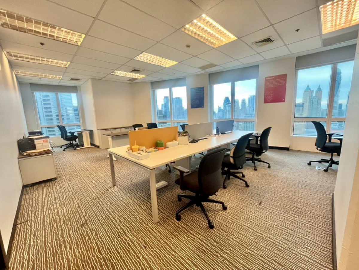 ให้เช่าสำนักงานวิทยุ ชิดลม หลังสวน : ให้เช่า Service Office ใกล้ BTS เพลินจิต ในอาคารสำนักงานเกรด A