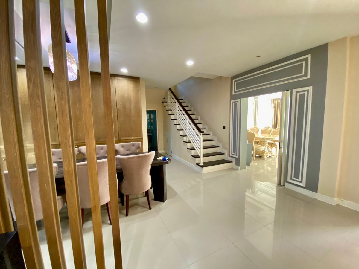 For RentHousePattanakan, Srinakarin : For Rent | Ultra-Luxury Detached Home at Setthasiri Krungthep Kreetha (corner unit) Largest House Type | Fully Furnished | Pet Friendly | Near Brighton College Bangkok