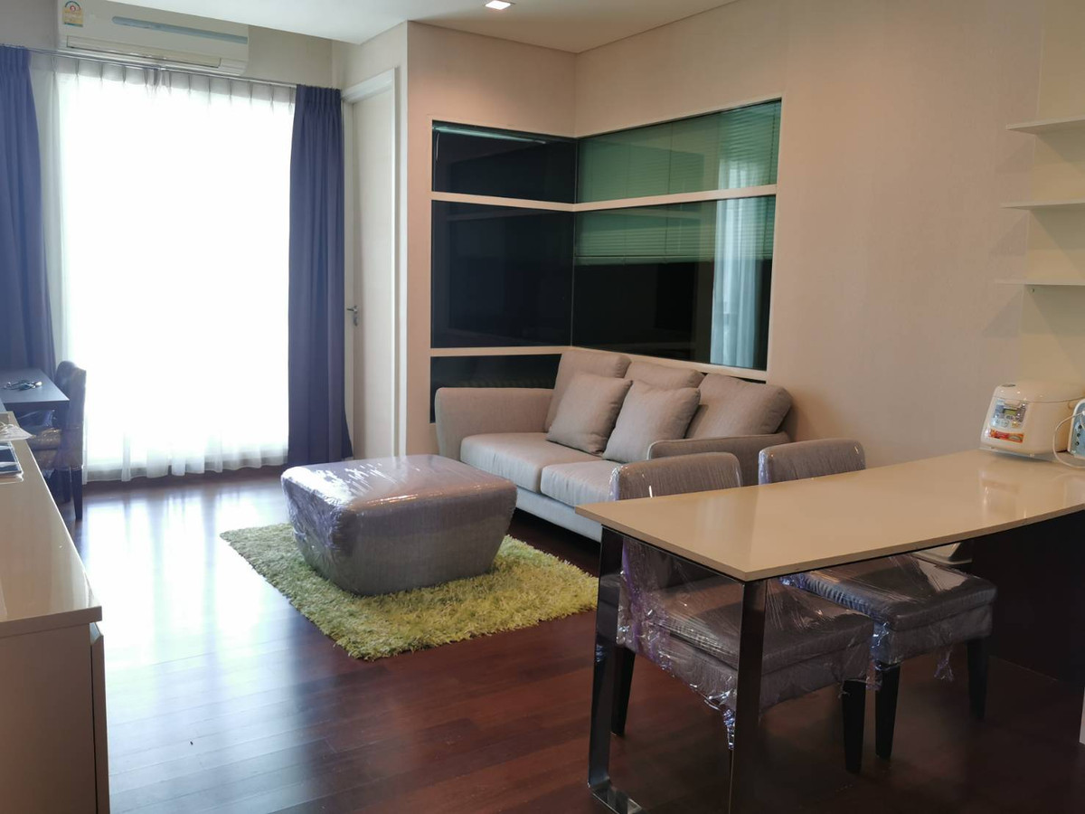 For RentCondoSukhumvit, Asoke, Thonglor : For rent Ivy Thonglor, beautiful room, fully furnished, very good price, decorated, ready to move in.