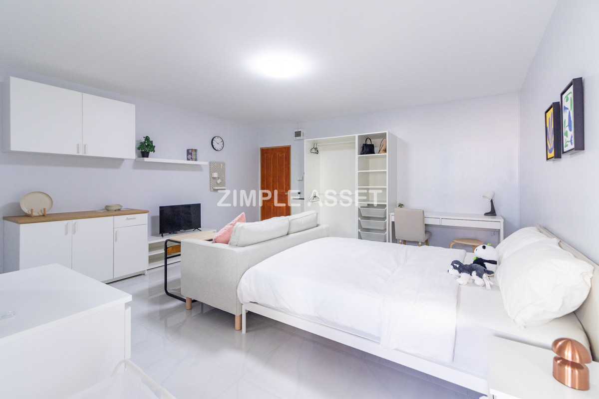 ให้เช่าโชคชัย4 ลาดพร้าว71 : Line ID: @zimple_asset  ที่พักรีโนเวทใหม่ พร้อมเฟอร์ฯใหม่ทุกห้อง ในซ.ลาดพร้าว64 ห้องสวย สะอาด ปลอดภัย เดินทางสะดวก ใกล้รถไฟฟ้าสถานี โชคชัย4 และสามารถทะลุออกถนนสุทธิสารได้