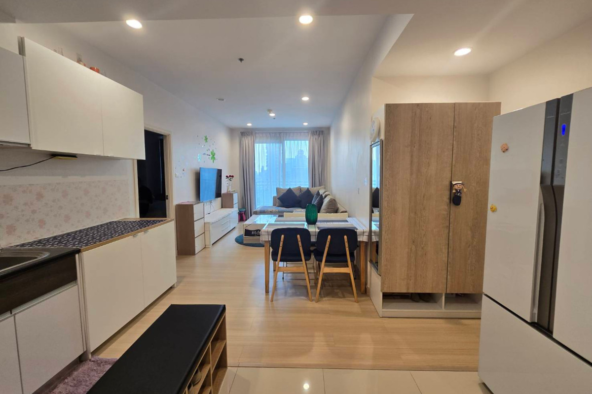 For RentCondoSathorn, Narathiwat : Supalai Lite Narathiwat Condo, 19th floor, million-dollar view!  ​Rare Item Room size 57 sq m., fully furnished, complete set of electrical appliances, new condition, ready to move in. Enjoy 3 awesome views: city view (City View), Chao Phraya River view (