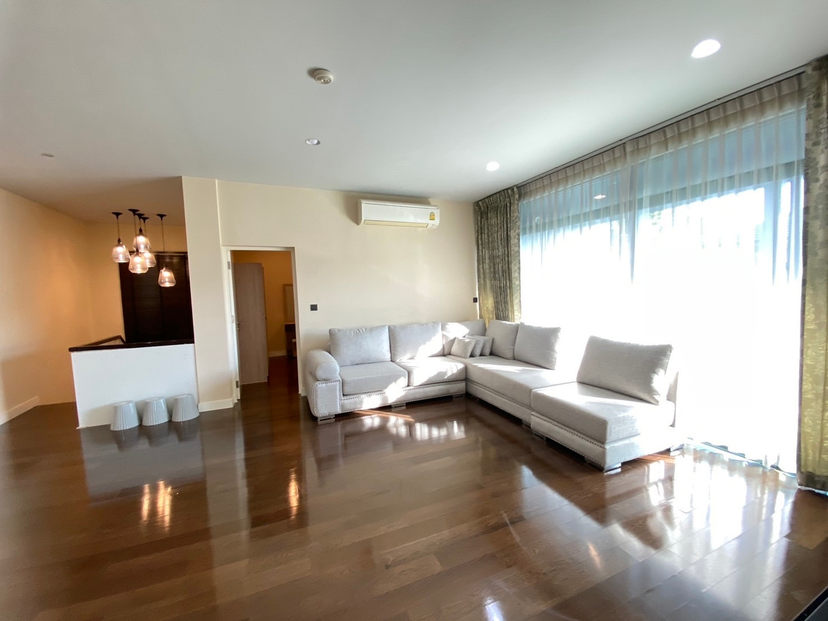 For RentHousePattanakan, Srinakarin : For Rent | Ultra-Luxury Detached Home at Setthasiri Krungthep Kreetha (corner unit) Largest House Type | Fully Furnished | Pet Friendly | Near Brighton College Bangkok