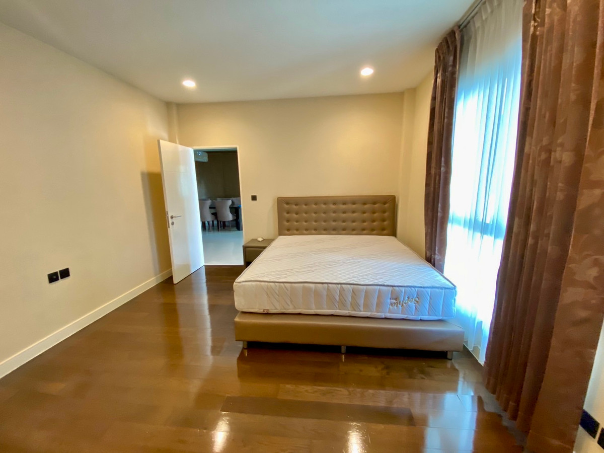 For RentHousePattanakan, Srinakarin : For Rent | Ultra-Luxury Detached Home at Setthasiri Krungthep Kreetha (corner unit) Largest House Type | Fully Furnished | Pet Friendly | Near Brighton College Bangkok