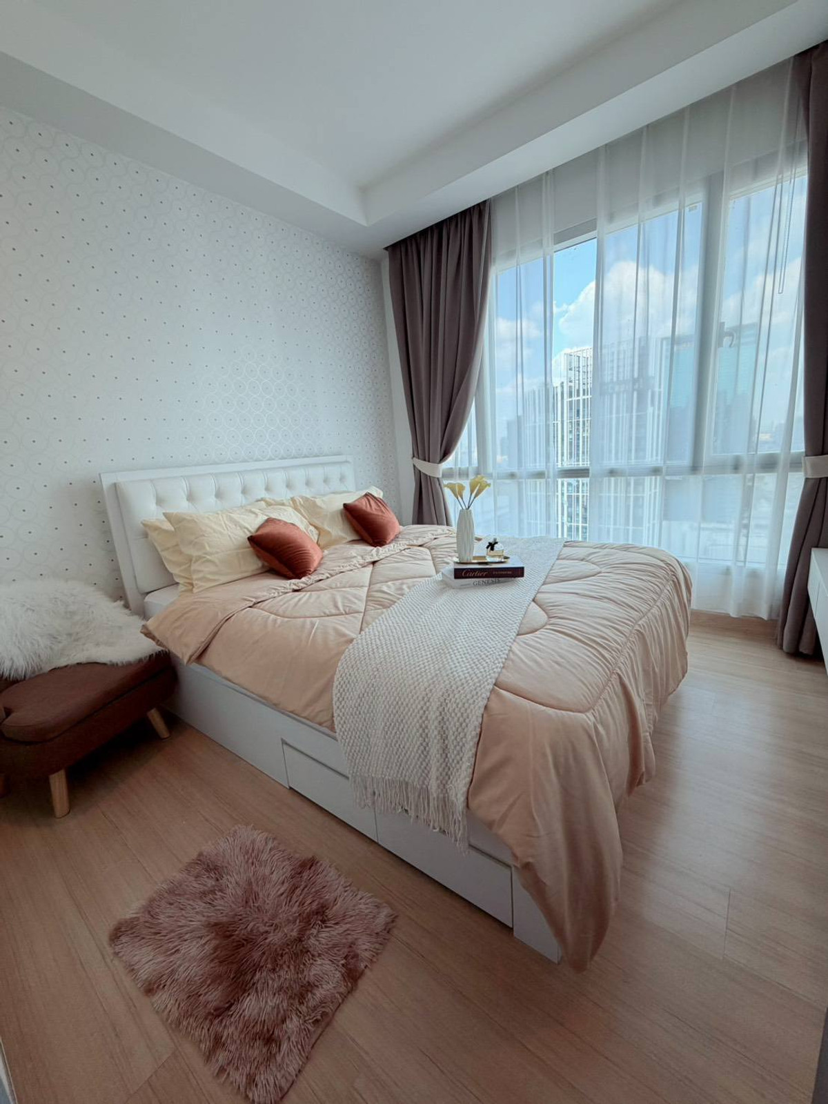 For RentCondoRama9, Petchburi, RCA : 🍇🦄Thru Thonglor🦄🍇 1 Bed 1 Bath, Rental 17,000 Baht