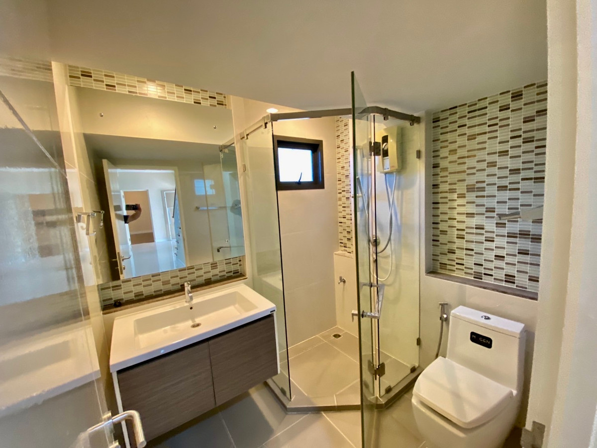 For RentHousePattanakan, Srinakarin : For Rent | Ultra-Luxury Detached Home at Setthasiri Krungthep Kreetha (corner unit) Largest House Type | Fully Furnished | Pet Friendly | Near Brighton College Bangkok