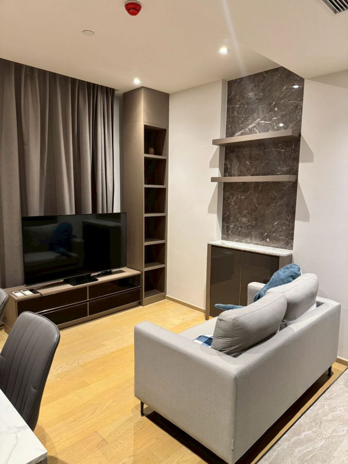 ให้เช่าคอนโดพระราม 9 เพชรบุรีตัดใหม่ RCA : ให้เช่า แอชตัน อโศก-พระราม 9 เลขที่ 469/402