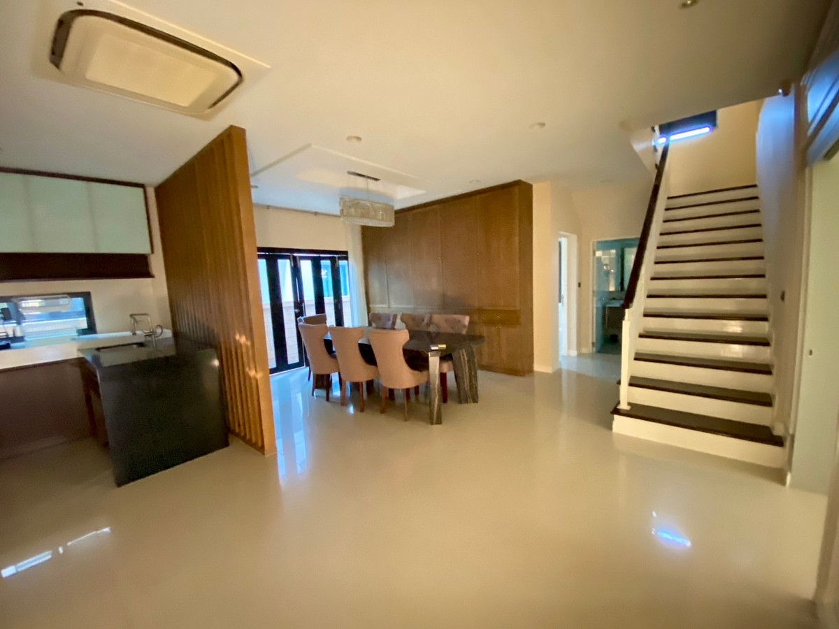 For RentHousePattanakan, Srinakarin : For Rent | Ultra-Luxury Detached Home at Setthasiri Krungthep Kreetha (corner unit) Largest House Type | Fully Furnished | Pet Friendly | Near Brighton College Bangkok
