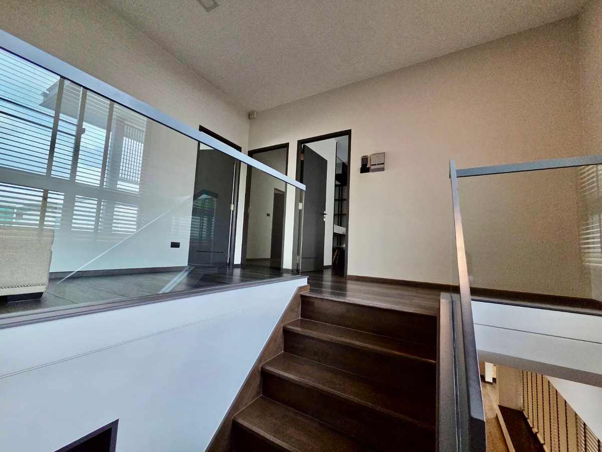 For RentHouseBangna, Bearing, Lasalle : Luxury Townhome for Rent | VIVE Bangna KM.7 | Next to Concordian International School | Fully Furnished