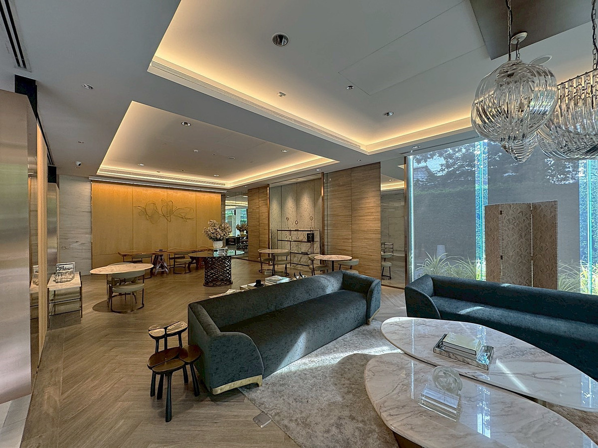 For RentCondoSukhumvit, Asoke, Thonglor : A high-end condominium offering a lush, peaceful, and private atmosphere with a beautiful view in the Sukhumvit ** NO CO-AGENT ** 