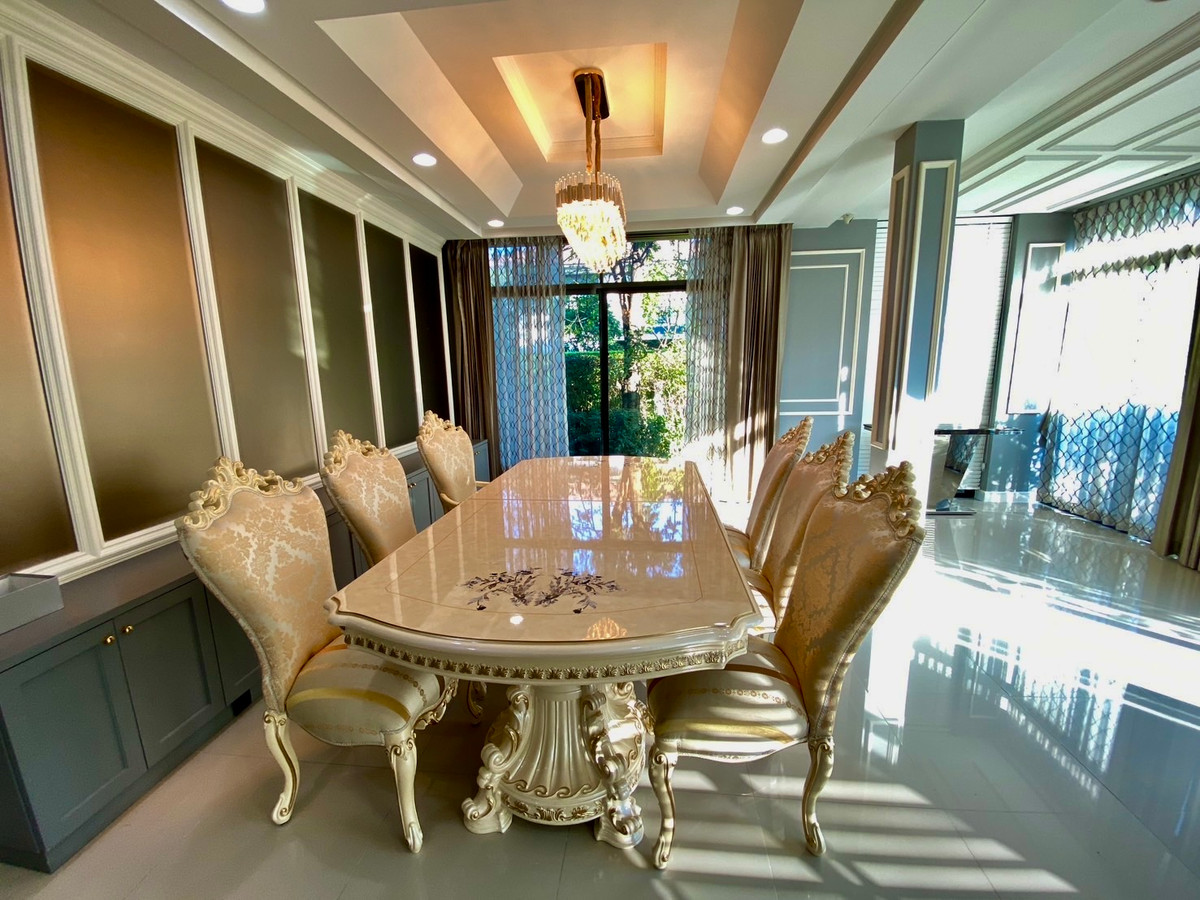 For RentHousePattanakan, Srinakarin : For Rent | Ultra-Luxury Detached Home at Setthasiri Krungthep Kreetha (corner unit) Largest House Type | Fully Furnished | Pet Friendly | Near Brighton College Bangkok