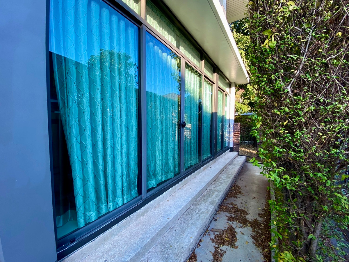 For RentHousePattanakan, Srinakarin : For Rent | Ultra-Luxury Detached Home at Setthasiri Krungthep Kreetha (corner unit) Largest House Type | Fully Furnished | Pet Friendly | Near Brighton College Bangkok