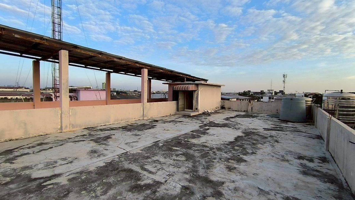 For SaleShop HouseEakachai, Bang Bon : For sale: 4-story commercial building, 3 adjacent units, 57.80 sq m., Soi Kamnan Maen 13, Intersection 31, Bang Bon Subdistrict, Bang Khun Thian District, Bangkok, price 28,000,000 baht.