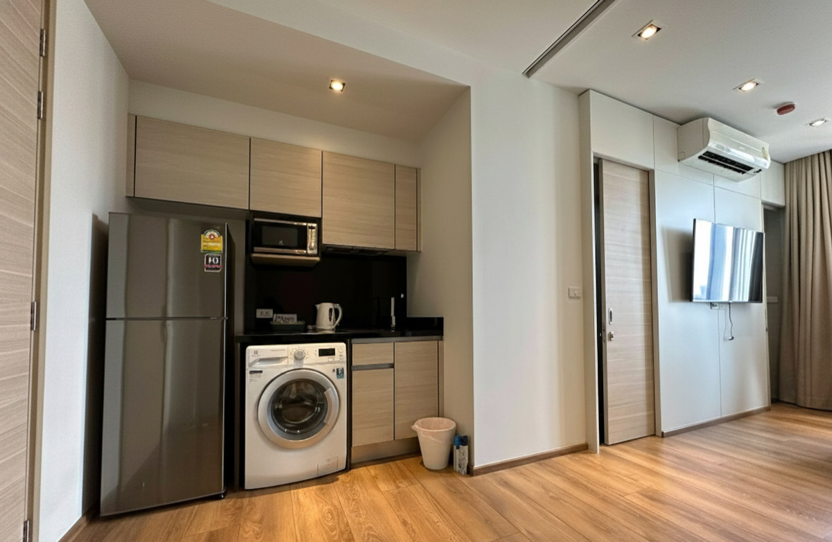 For SaleCondoSukhumvit, Asoke, Thonglor : Urgent selling at a loss 🔥 Condo Sukhumvit 24 Park Origin, fully furnished, ready to move in.