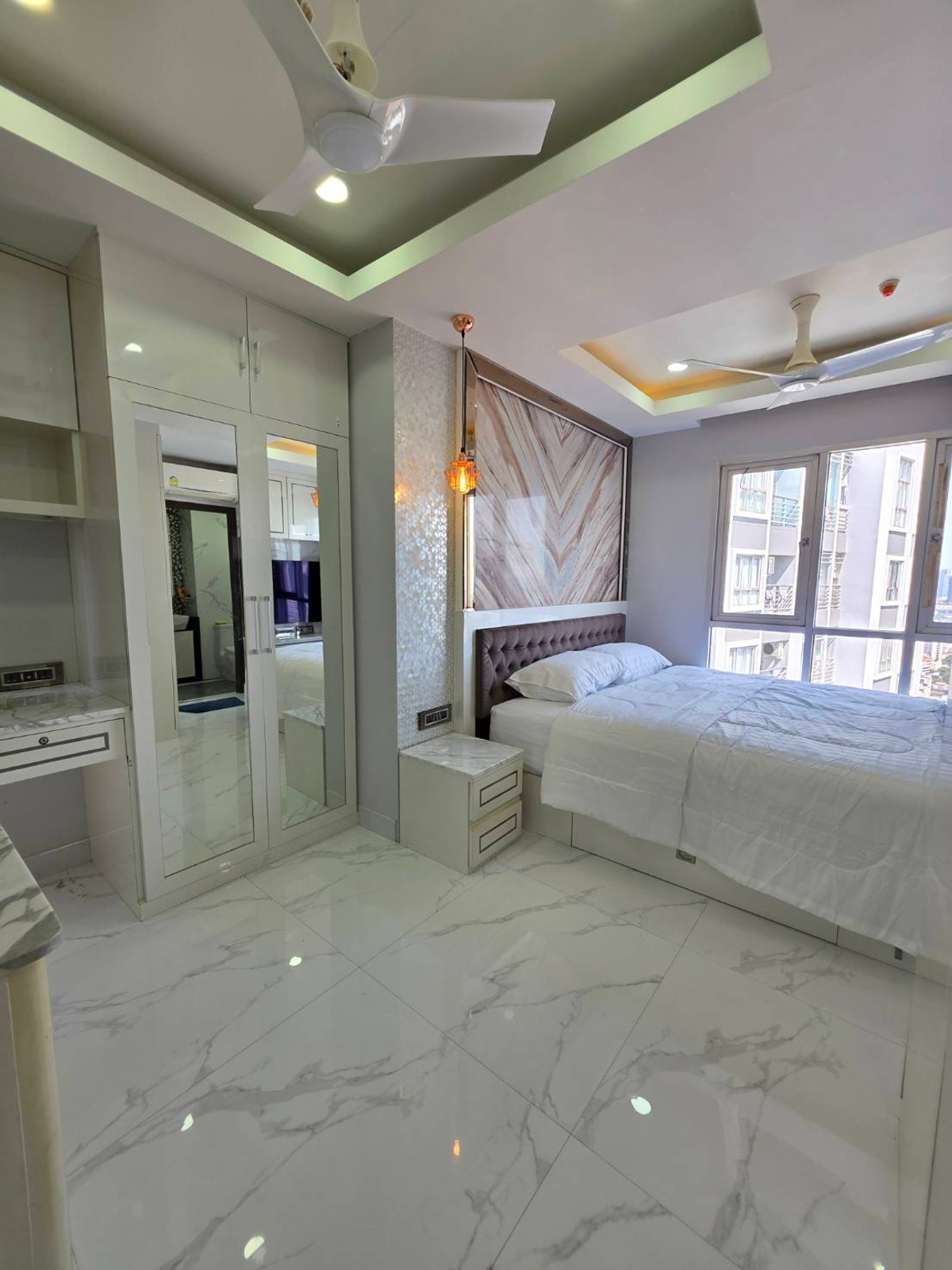 For RentCondoRama3 (Riverside),Satupadit : Renovate a new room  City view and Chao Phraya River view. Watching the fireworks in New Year is very beautiful, close to Central Rama 3, only 450 meters.