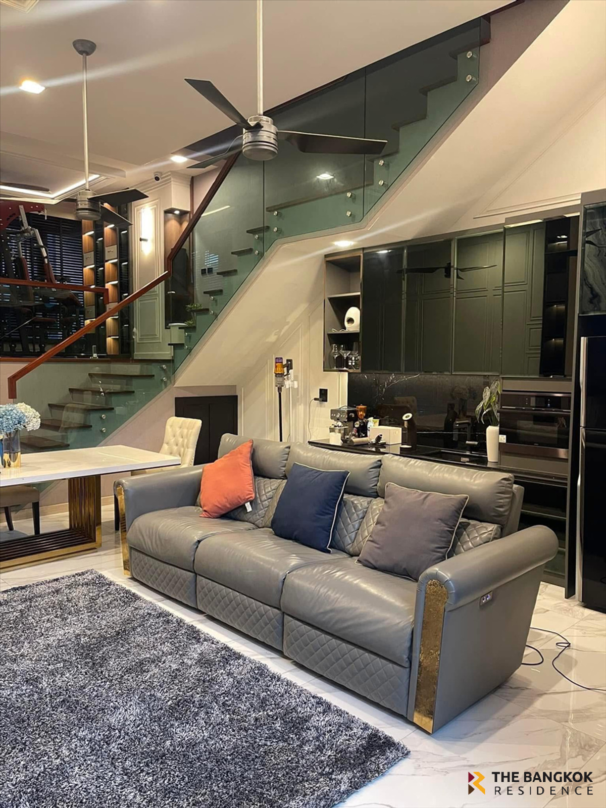 ขายทาวน์โฮมลาดพร้าว เซ็นทรัลลาดพร้าว : 🏡The Eight Chatuchak-Ratchada ทาวน์โฮมดีไซน์โมเดิร์น ฟังก์ชันครบ